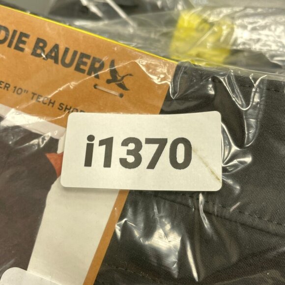 NEW Eddie Bauer Rainier 10” Tech Shorts Men’s 32 Cargo Outdoor Black i1370 - Picture 9 of 9